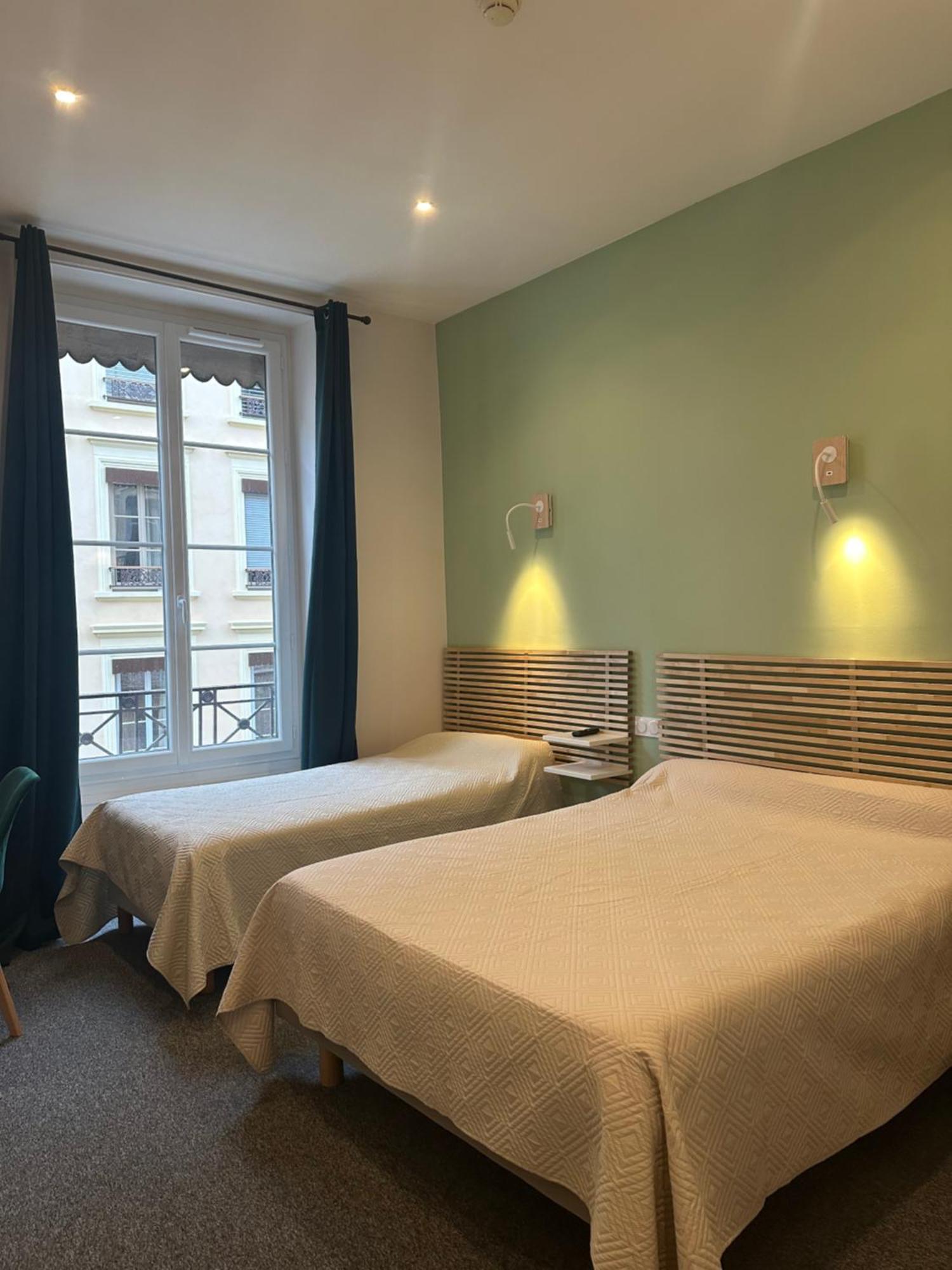 Hotel Azur Lyon Zewnętrze zdjęcie